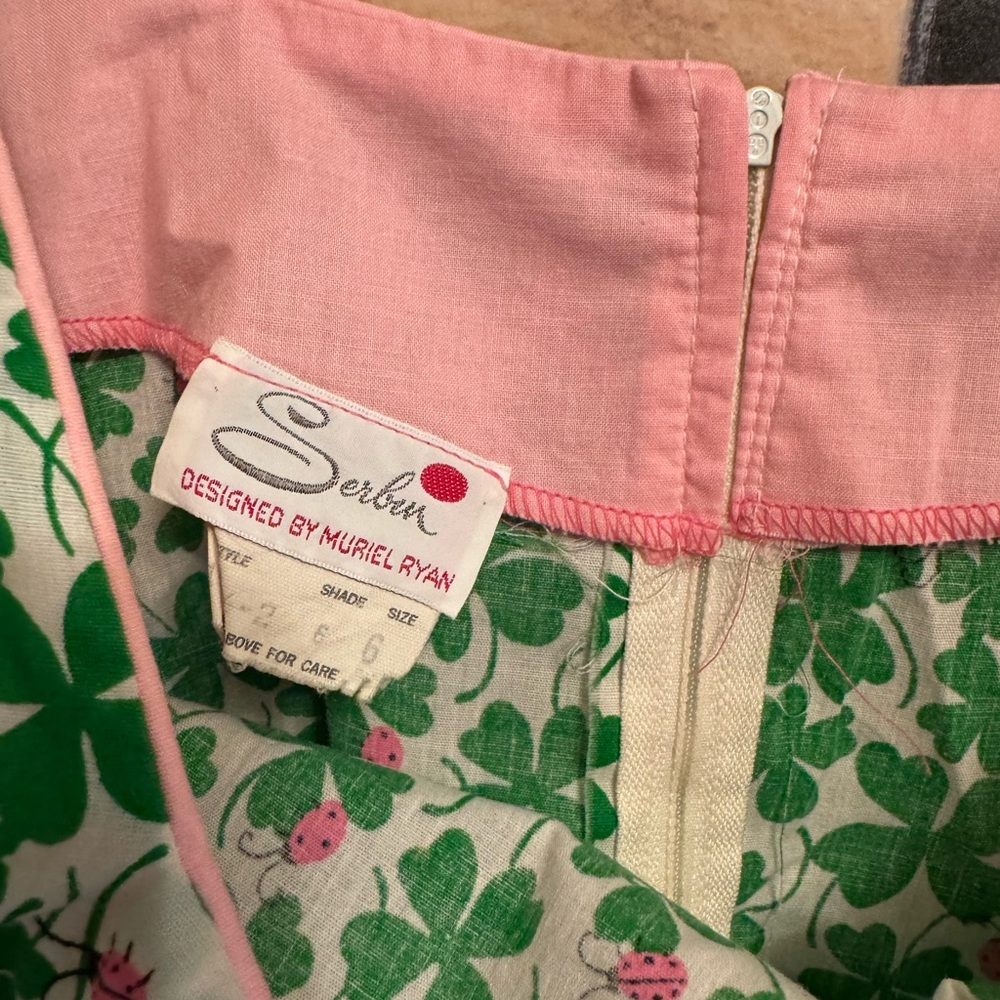 Vintage shamrocks and ladybugs dress Serbin by Muriel Ryan small - Picture 13 of 15